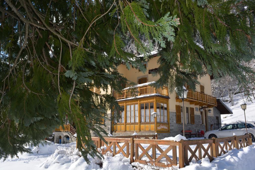 Hotel Villa Tedaldi Gressoney-Saint-Jean Eksteriør billede